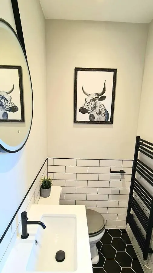 Stunning 2 Bedroom Georgian Apartment Edinburgh